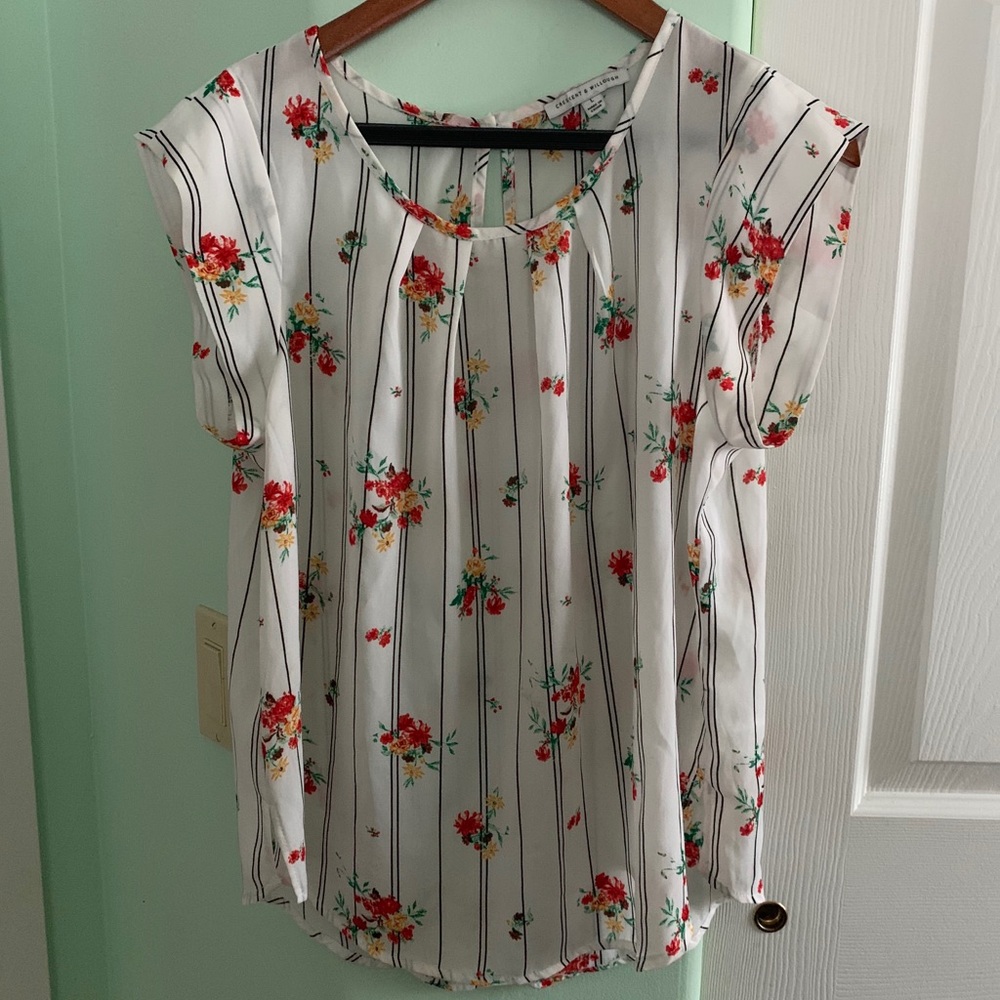 Floral print blouse